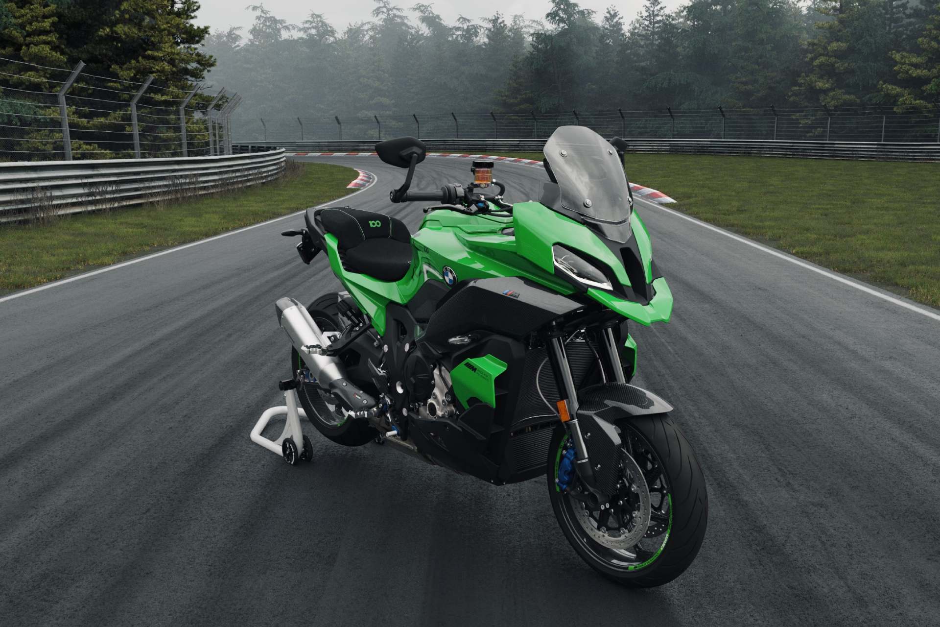 ¡Prost! BMW Motorrad celebra los 100 años de Nürburgring con tres motos M exclusivas