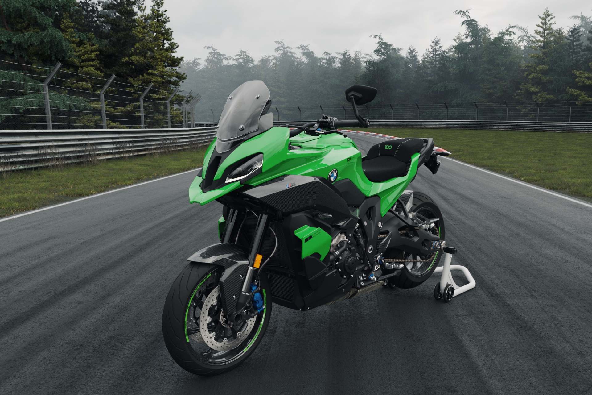 ¡Prost! BMW Motorrad celebra los 100 años de Nürburgring con tres motos M exclusivas