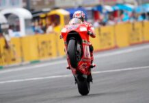 Ahora Ducati domina, pero su primer título de MotoGP lo consiguió con Casey