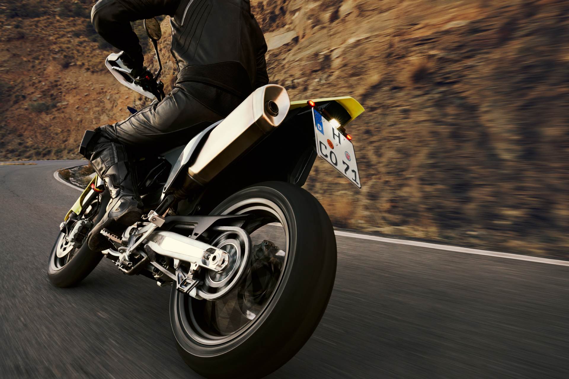 Todo lo que debe saber sobre la importancia de la presión de las llantas de motocicleta