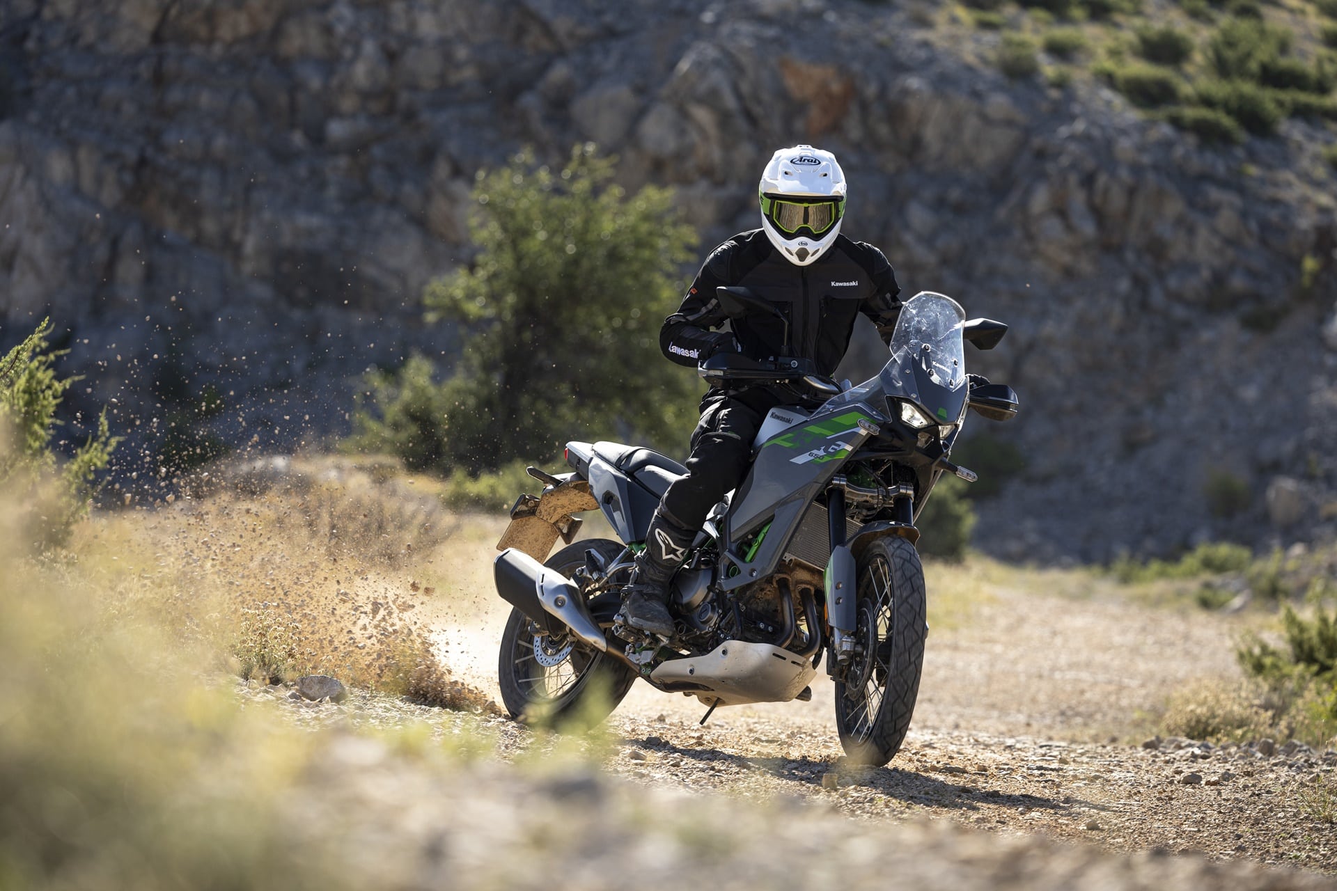 Kawasaki amplía su apuesta por el segmento ADV con la nueva KLE650 2027