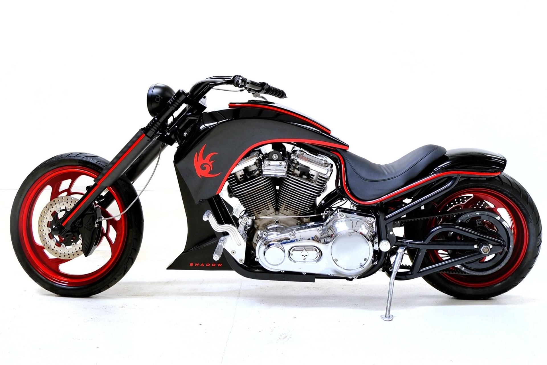 La “Dark Rider – Year of Shadow” subastada en beneficio de la Fundación Luca Guintoli alcanza una cifra récord de venta