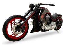 La “Dark Rider – Year of Shadow” subastada en beneficio de la Fundación Luca Guintoli alcanza una cifra récord de venta