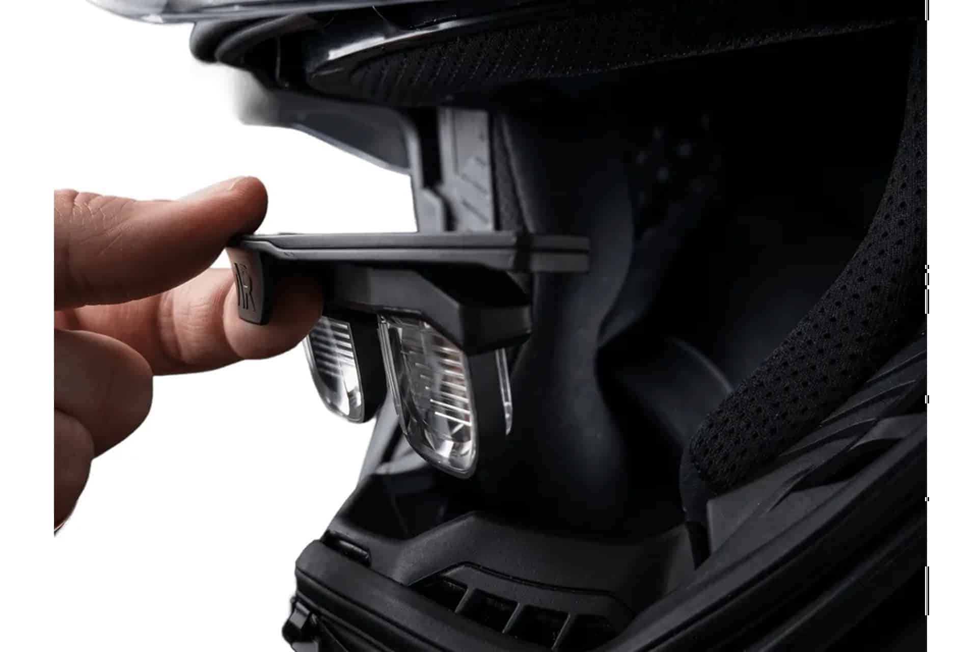Aegis Rider lanza al mercado su casco con HUD 3D con funciones de realidad aumentada