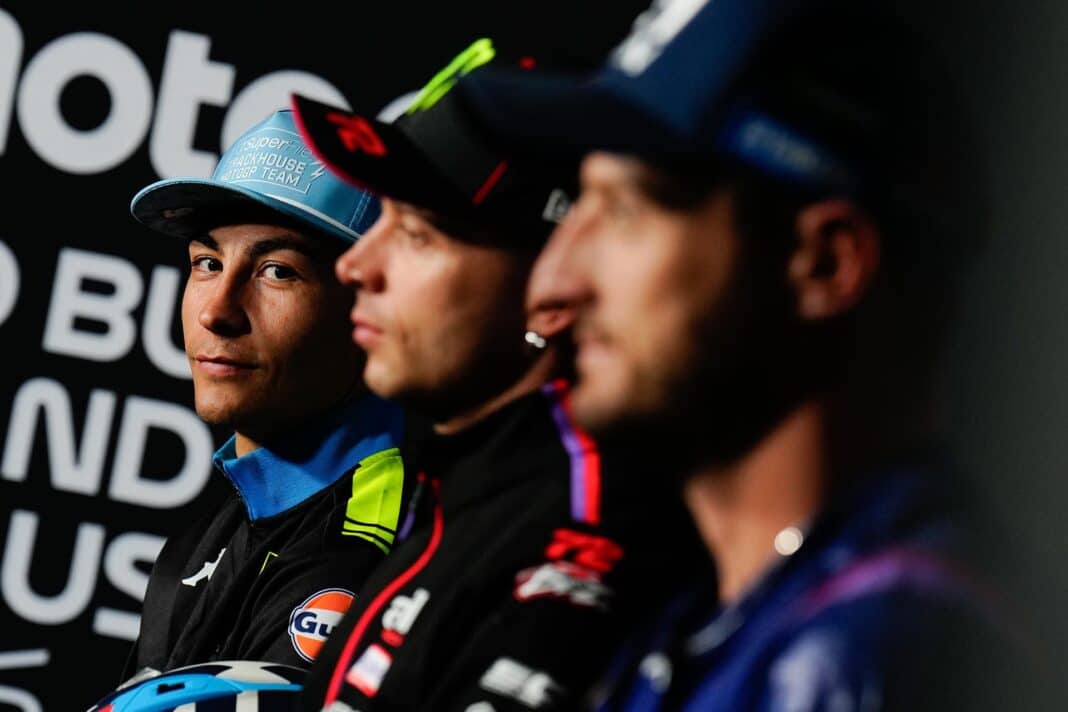 El GP de Qatar sigue programado, pero los pilotos se están organizando para ver qué hacen