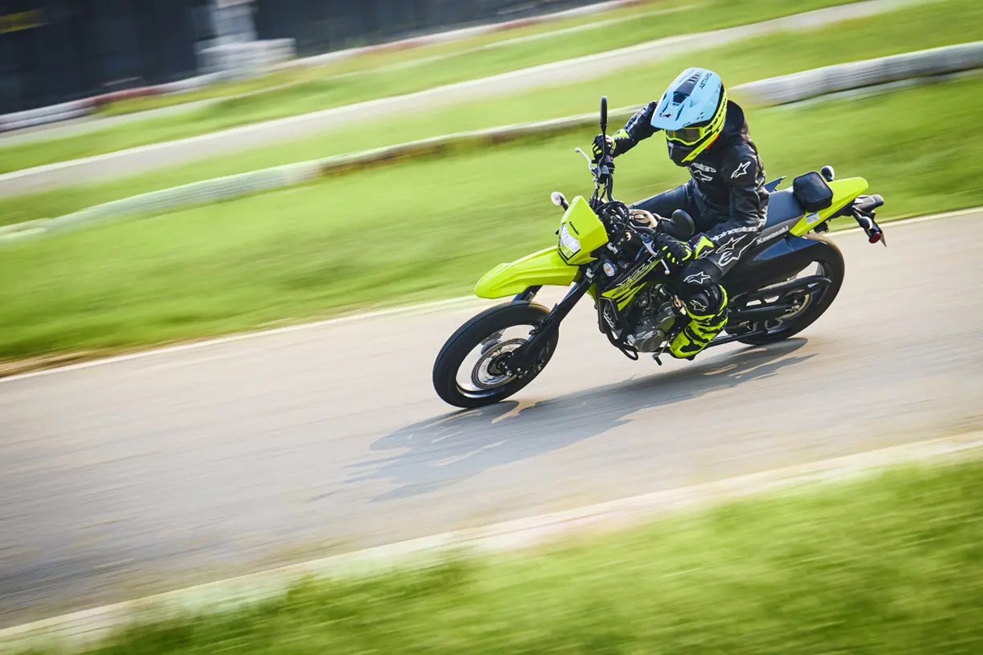 Kawasaki presenta su nueva gama KLX300 2027 con hasta cuatro variantes donde elegir