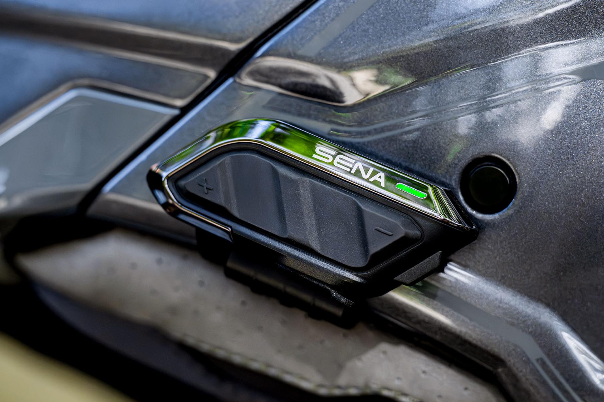 Sena Spider X Slim, el intercomunicador que lleva el sonido Bose a los cascos de moto
